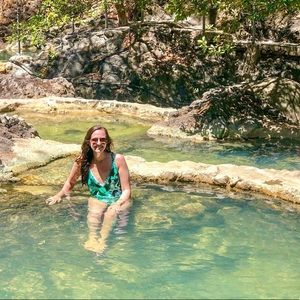 🤩MEET YOUR POSHER, KORTNEY🤩